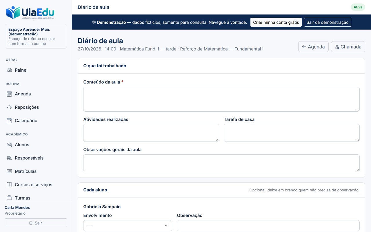 Diário de aula com observações por aluno